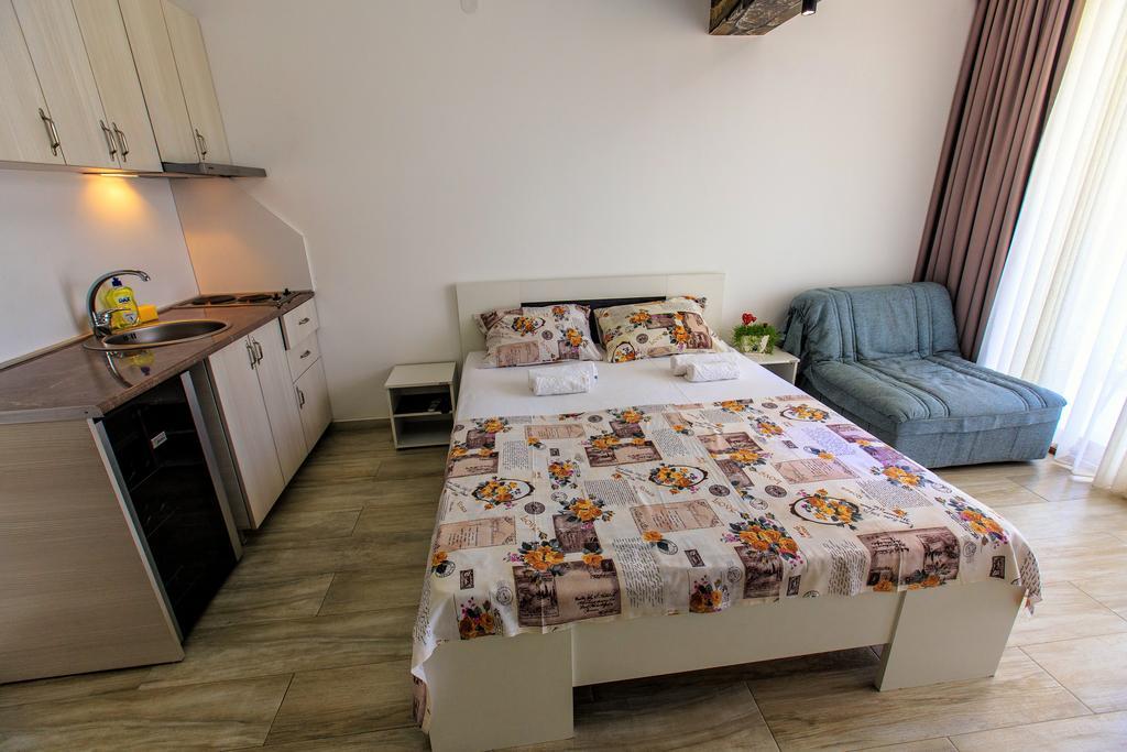 Apartments Matkovic Lux Sutomore Exterior foto